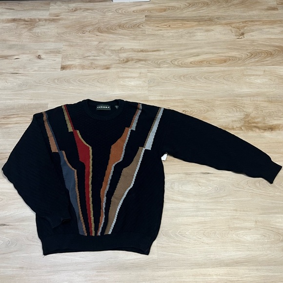 Tundra Black and Brown Crewneck Sweater with V-Pattern - Picture 4 of 7